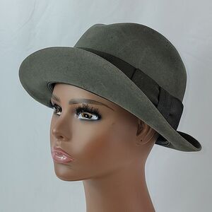 Resistol Self Conforming Fedora Women's Hats